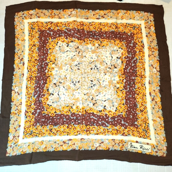 Nina Ricci Vintage scarf - Picture 1 of 13